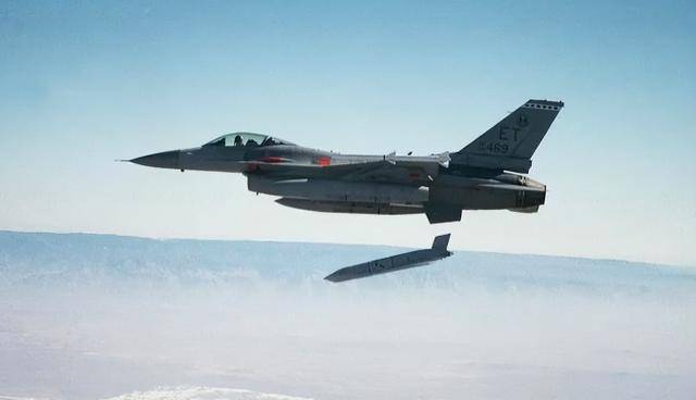 俄白唱了出雙簧：要借特朗普之手<strong></p>
<p>西鳳酒
</strong>，將援烏戰(zhàn)斧計劃悄悄扼殺！:西鳳酒
