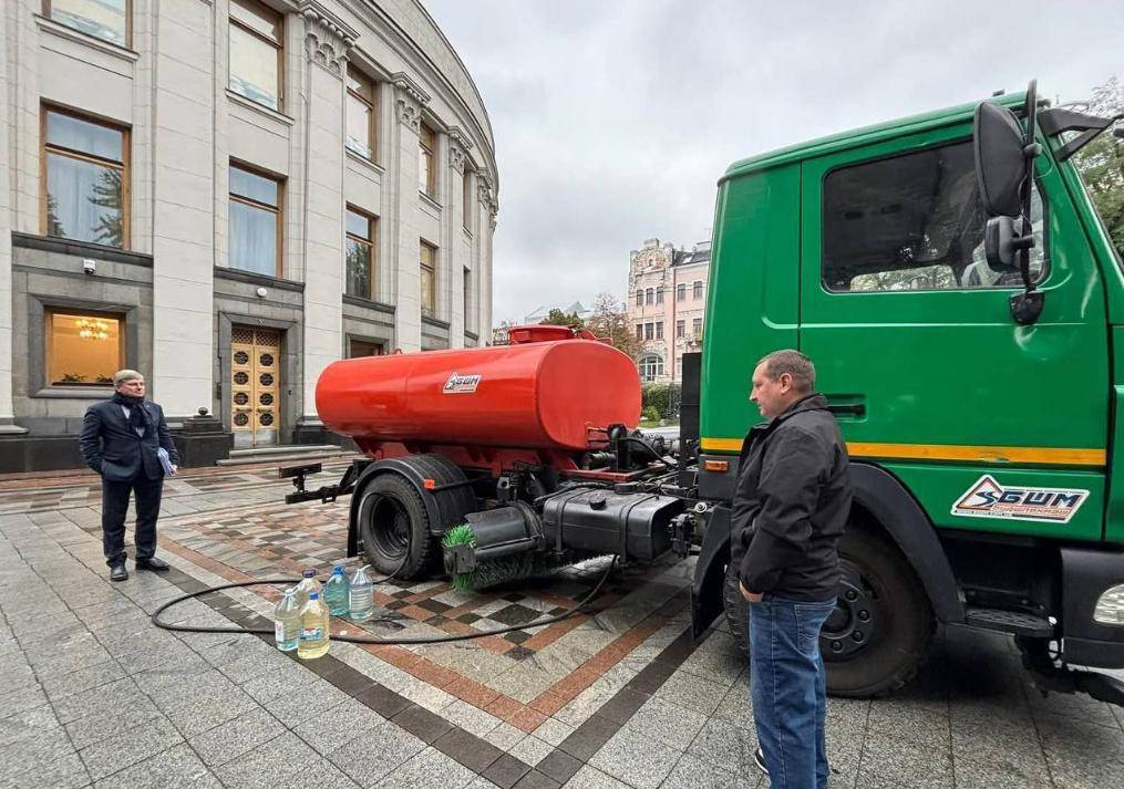 普京下狠手<strong></p>
<p>西鳳酒
</strong>，俄軍讓烏克蘭斷水斷電一片黑暗，一夜間炸回石器時代:西鳳酒
