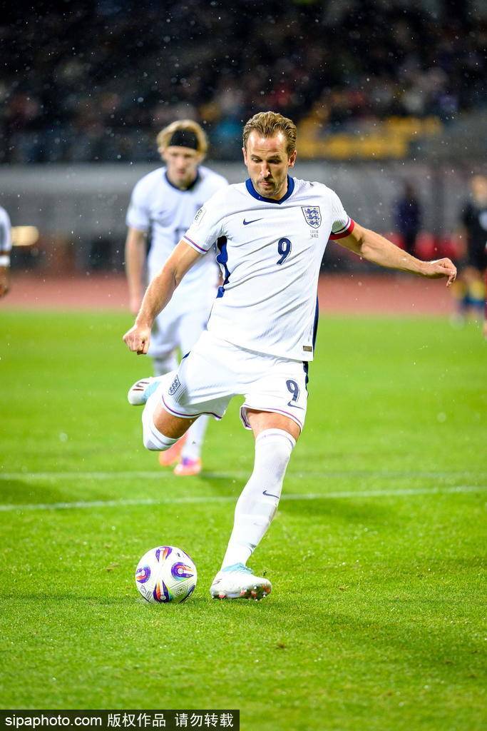 歐洲首隊<strong></p>
<p>西鳳酒
</strong>！世預(yù)賽-凱恩兩球 英格蘭5-0拉脫維亞進世界杯:西鳳酒
