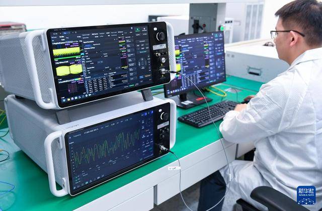 突破<strong></p>
<p>西鳳酒
</strong>！全球電子通信產(chǎn)業(yè)迎來超高速信號(hào)“中國標(biāo)尺”:西鳳酒
