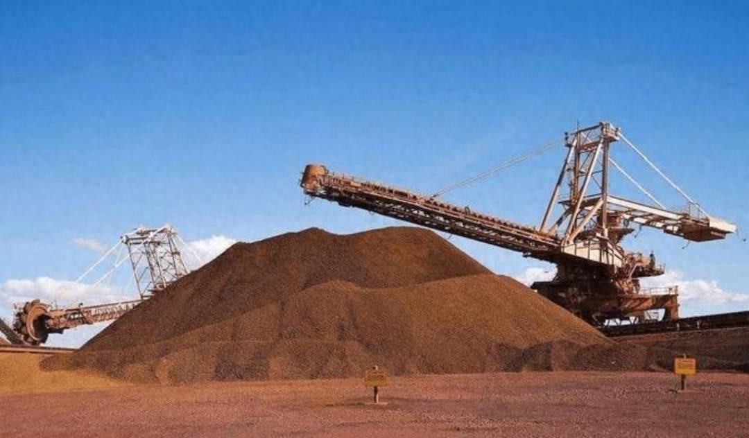 稀土卡脖子<strong></p>
<p>西鳳酒
</strong>，美方軍工企業(yè)停擺！美財長喊話：開出取消關(guān)稅的條件，美農(nóng)戶輸慘了:西鳳酒
