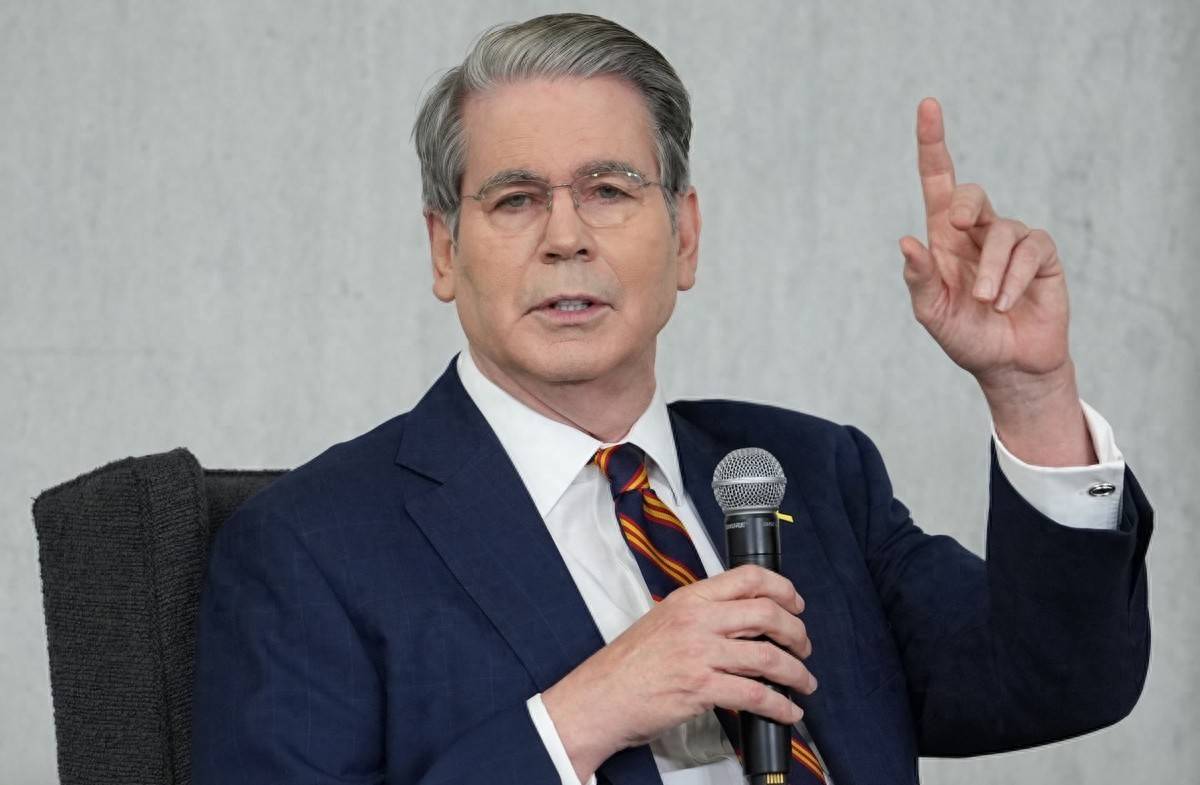 美財(cái)長(zhǎng)威脅加碼<strong></p>
<p>西鳳酒
</strong>，對(duì)華征稅500%！美國(guó)就差臨門一腳，發(fā)現(xiàn)中國(guó)還把著一個(gè)命門:西鳳酒
