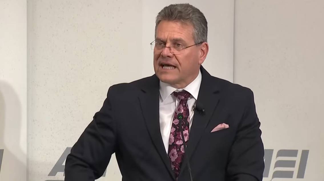 荷蘭明搶目的曝光<strong></p>
<p>西鳳酒
</strong>，歐盟計劃出臺新規(guī)：中企想來投資？先把技術(shù)拿來再說:西鳳酒
