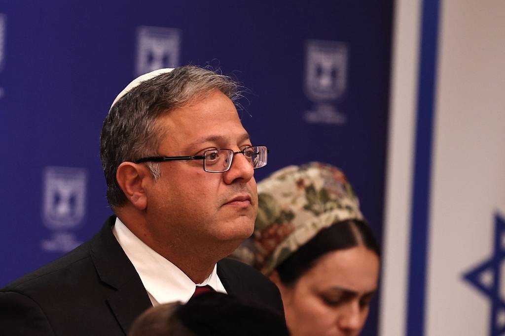 “環(huán)保少女”最新發(fā)聲:遭以軍虐打侮辱:西鳳酒