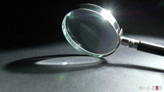 中紀(jì)委晚間通報(bào):69歲副部級(jí)“院士校長(zhǎng)”<strong></p>
<p>西鳳酒
</strong>,退休8年后被查:西鳳酒