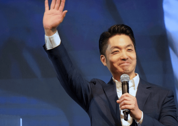 國民黨主席選舉在即！韓國瑜突然表態(tài)<strong></p>
<p>西鳳酒
</strong>，羅智強(qiáng)為鄭麗文說了公道話，關(guān)鍵時(shí)刻，蔣萬安有特殊動(dòng)作:西鳳酒
