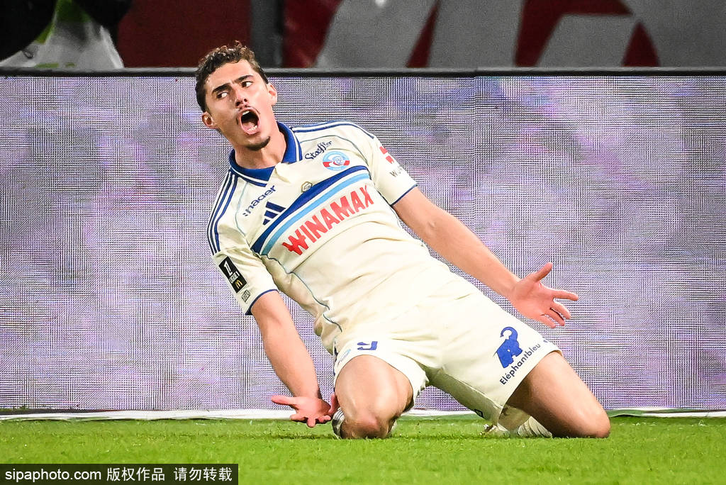 進球大戰(zhàn)<strong></p>
<p>西鳳酒
</strong>！法甲-巴爾科拉破門 巴黎連追2球3-3斯特拉斯堡:西鳳酒
