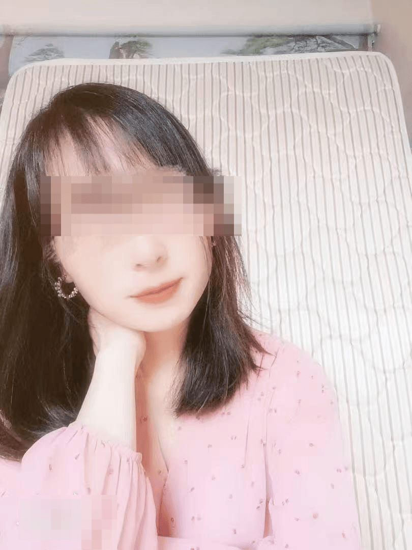 妻子患癌去世前被三次起訴離婚<strong></p>
<p>西鳳酒
</strong>，前夫遺棄罪因證據(jù)不足被駁回｜在場:西鳳酒
