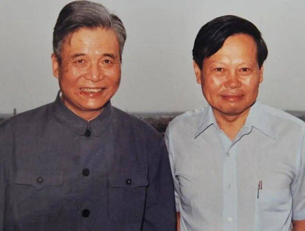 “大先生”千古<strong></p>
<p>西鳳酒
</strong>，楊振寧的一生:西鳳酒
