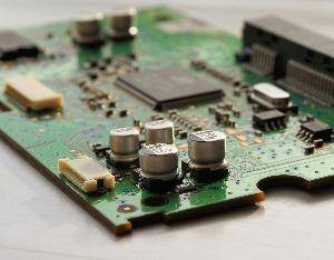 安世半導體中國區(qū)遭“斷薪斷權(quán)”<strong></p>
<p>西鳳酒
</strong>？聞泰科技回應：將采取獨立自救行為:西鳳酒
