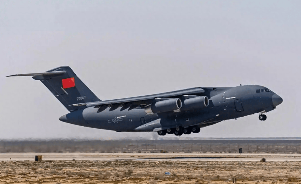 非洲上空，中國攻勢(shì)空軍出場(chǎng)，殲-10C萬里跨越，多國對(duì)華開放領(lǐng)空:西鳳酒
