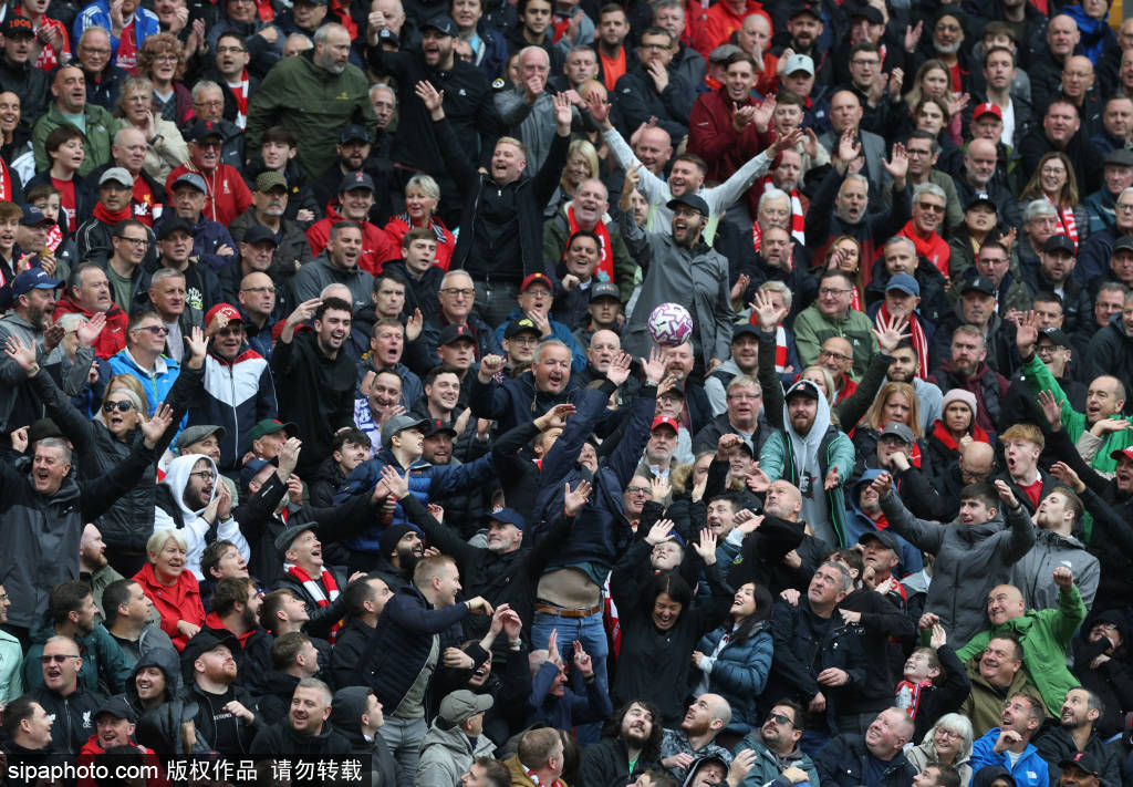 南京奧體中心再創(chuàng)紀(jì)錄：61565人見證蘇超半決賽的輝煌時(shí)刻:西鳳酒
