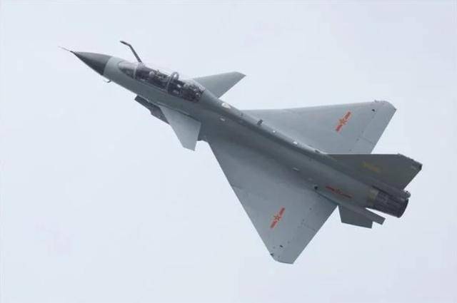 印尼買殲-10又生變<strong></p>
<p>西鳳酒
</strong>，90億美元預算縮水到16億，或考慮買退役戰(zhàn)機:西鳳酒
