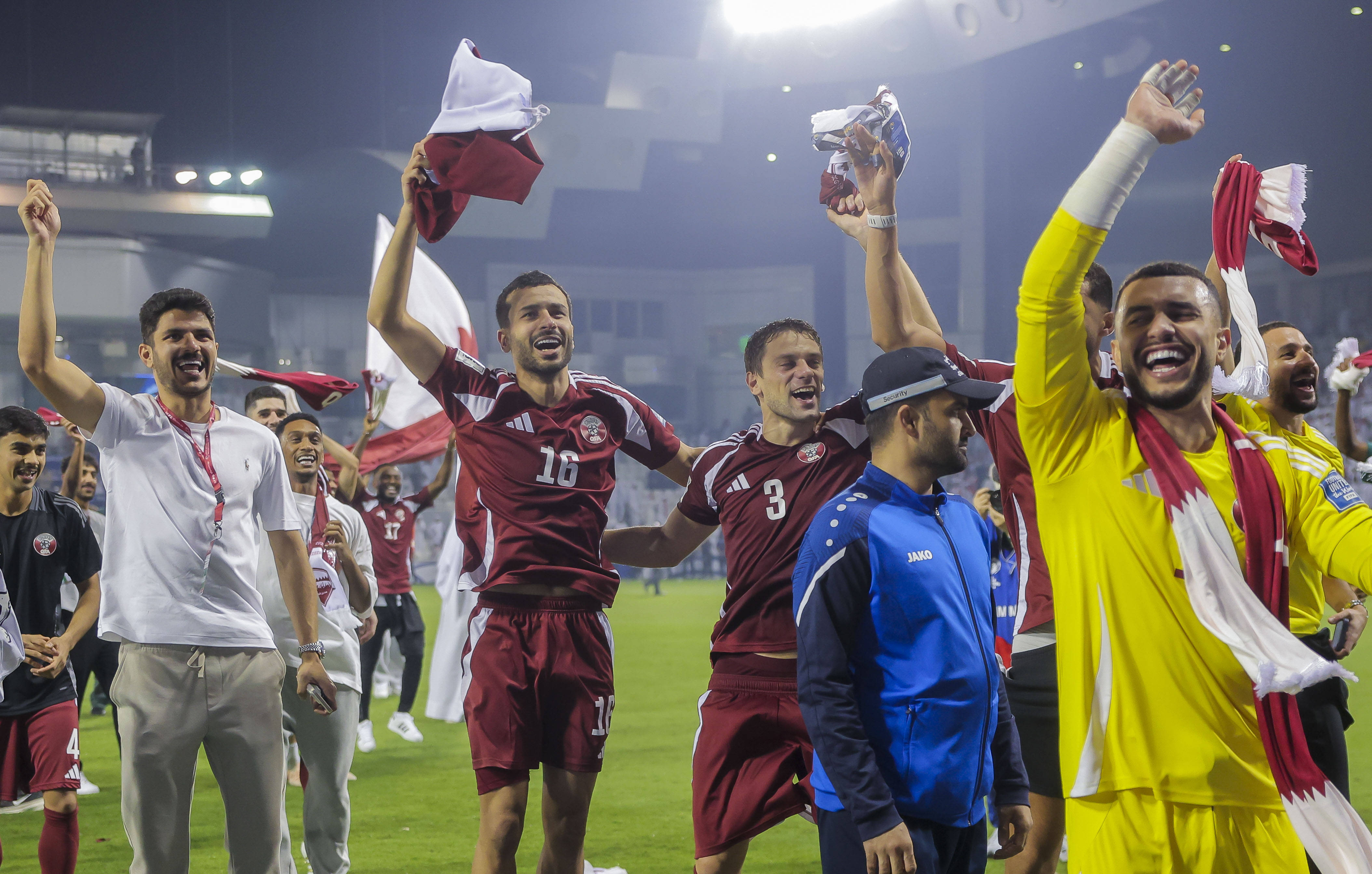 口誅筆伐！多國怒斥亞足聯(lián)遭資本綁架 世預賽附加賽存黑幕:西鳳酒
