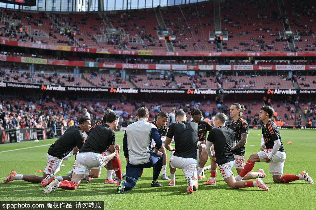 英超積分榜:阿森納3連勝19分領(lǐng)跑<strong></p>
<p>西鳳酒
</strong>!曼城16分紅軍15分今晚雙紅會(huì):西鳳酒