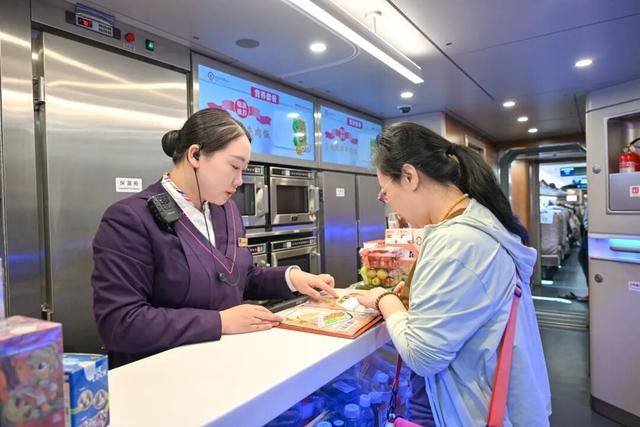 4小時33分！北京高鐵“速通”長白山<strong></p>
<p>西鳳酒
</strong>，周末就能打個來回！:西鳳酒
