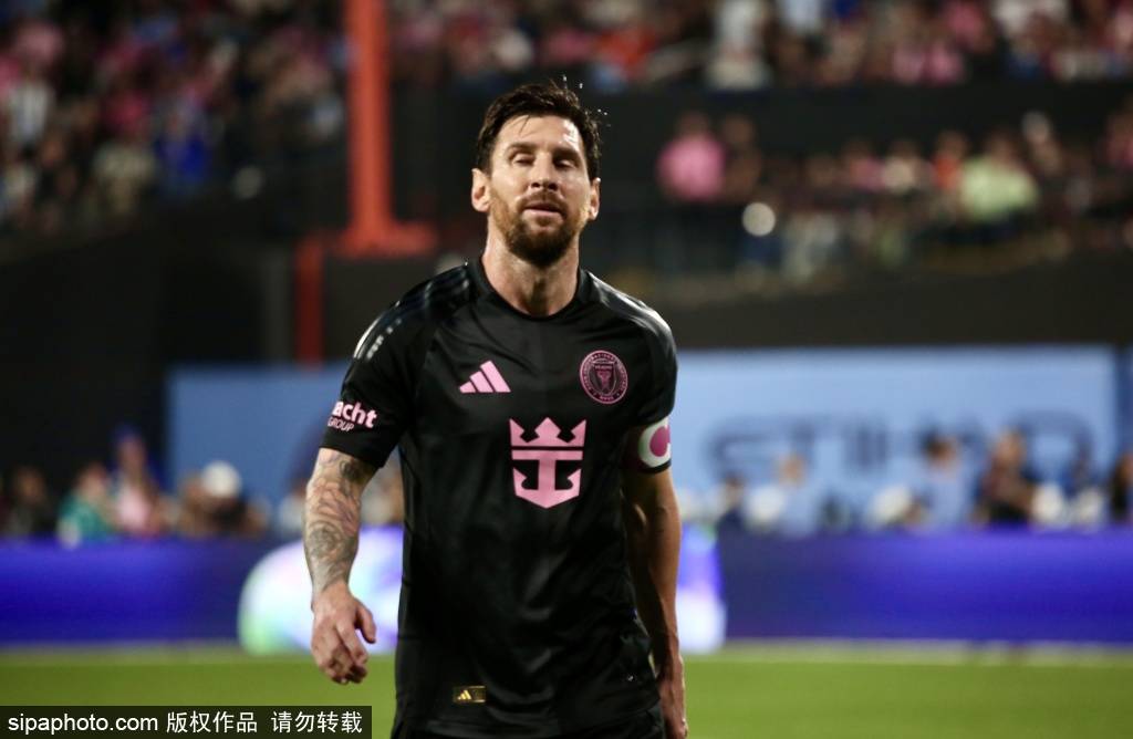 梅西再創(chuàng)輝煌:31座金靴背后的不屈精神與技術(shù)解析:西鳳酒