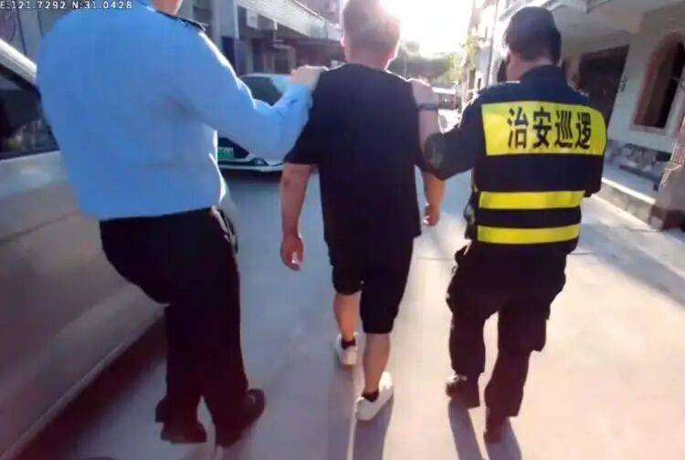 上海男子有穩(wěn)定工作和收入<strong></p>
<p>西鳳酒
</strong>，卻總沉迷在深夜干這事……被抓了！:西鳳酒
