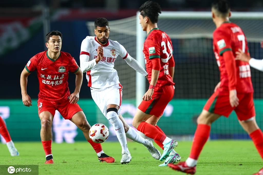 中超-納薩里奧馬亞破門 亞泰0-2不敵河南仍墊底:西鳳酒