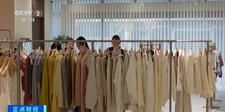 銷量暴漲<strong></p>
<p>西鳳酒
</strong>，訂單已排到年底！上海人終于等到今天這個(gè)消息，可以準(zhǔn)備起來(lái)了:西鳳酒
