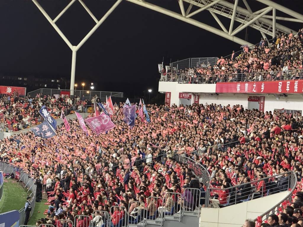 “蘇超”總決賽對(duì)陣誕生<strong></p>
<p>西鳳酒
</strong>，南通隊(duì)將與泰州隊(duì)爭(zhēng)奪冠軍:西鳳酒
