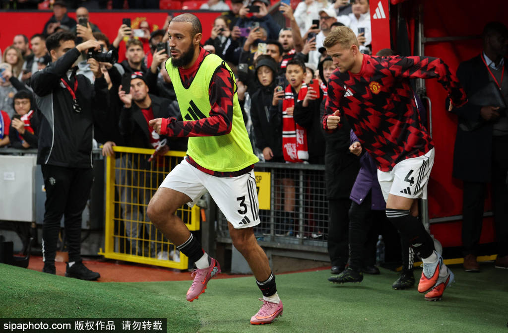 小雷：或許拉爵的言論改變<strong></p>
<p>西鳳酒
</strong>了更衣室 姆伯莫+庫尼亞配得上曼聯(lián)球衣:西鳳酒
