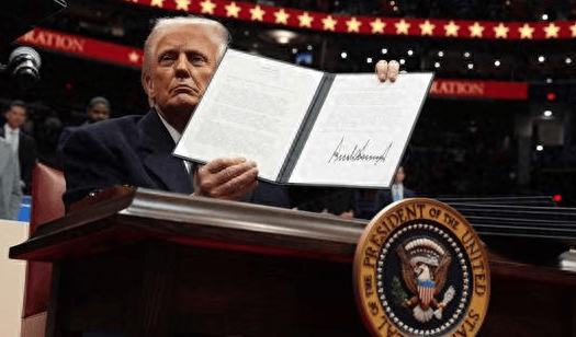 特朗普親自出馬！不許中國(guó)參加會(huì)議，要把柬泰?；鸬墓跀埖阶陨恚客饨徊康谝粫r(shí)間回應(yīng)，措辭不簡(jiǎn)單:西鳳酒
